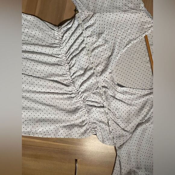 ‎White with black polka dots torrid top - Picture 5 of 5